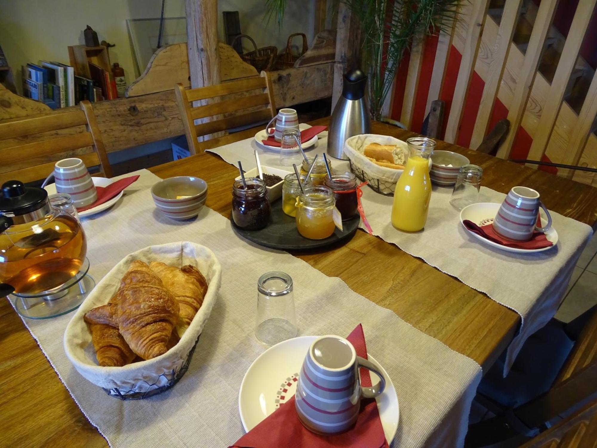 La Ferme De Madelonnet Bed & Breakfast Saint-Jeures Luaran gambar
